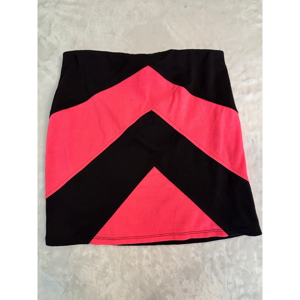Amy Byer IZ Pink Black Colorblock Chevron Mini Skirt Girls XL 16 Bodycon Stretch